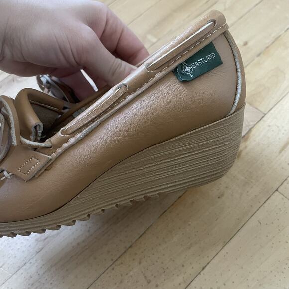 Eastland Womens Wedge Loafers Tan Size 7.5 NWOB Made In U.S.A Leather - Picture 5 of 12